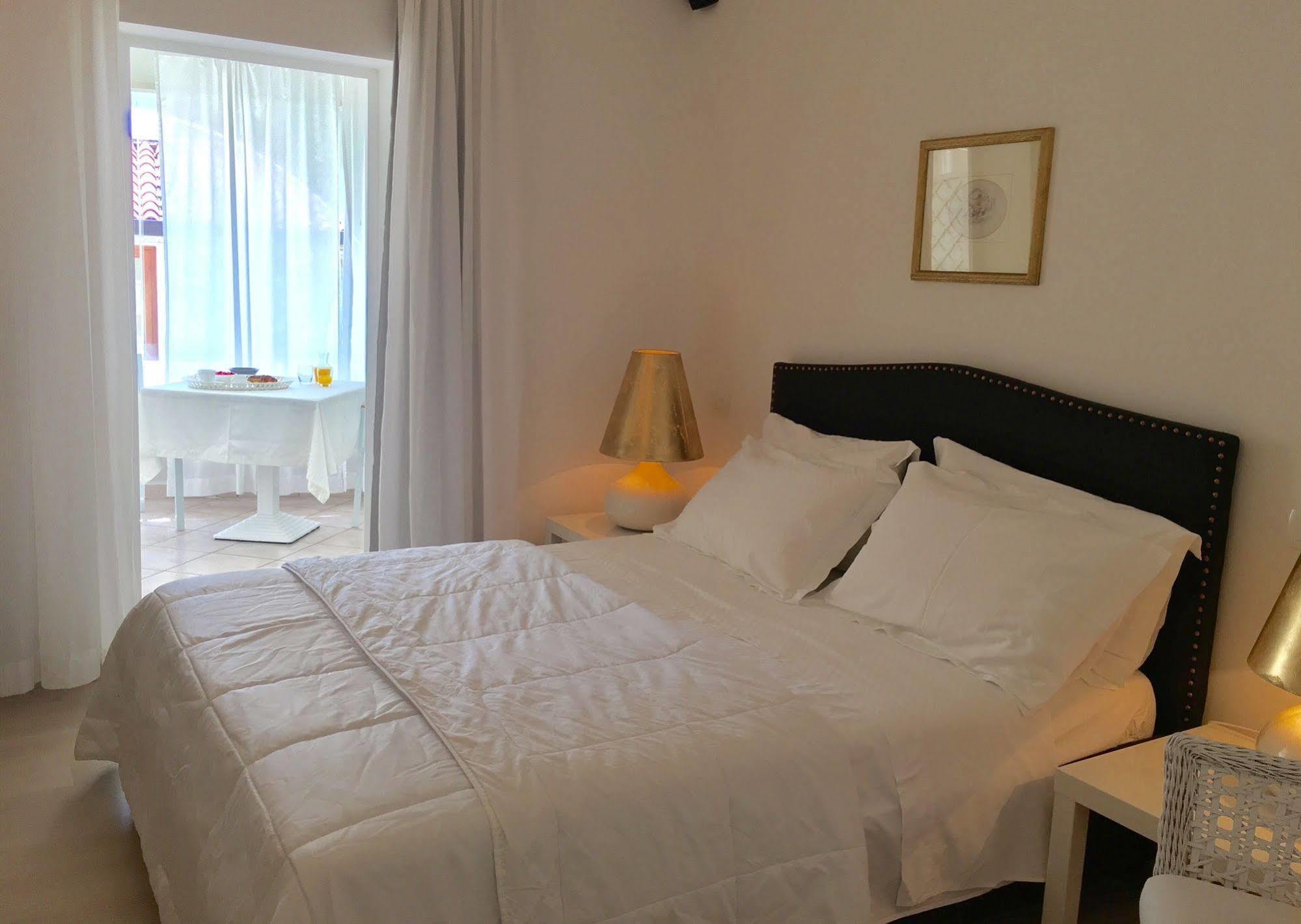 Hotel La Settima Luna 萨武德里亚 外观 照片